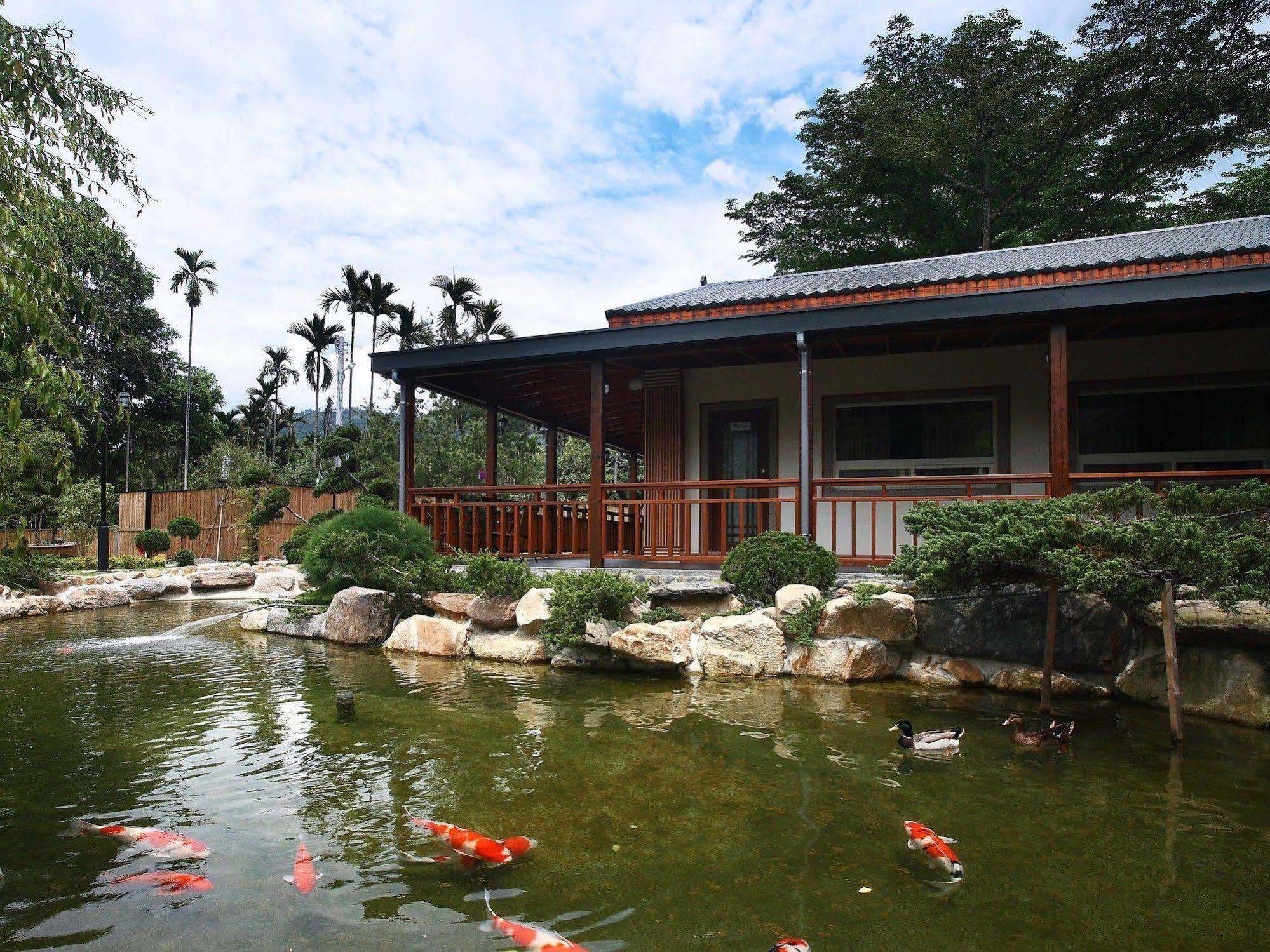 Flying Villa Nantou Extérieur photo